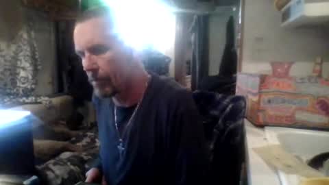 Snapshot of fuckmehard221187 chatting on February 24, 7:44 am me online show from February 24, 7:44 am