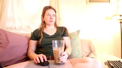 fuckmypussyplz1 online show from April 29, 12:31 pm