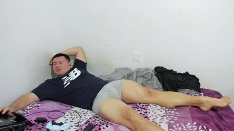 Snapshot of fuckynations chatting on December 14, 4:42 pm Fuckdirtymen online show from December 14, 4:42 pm