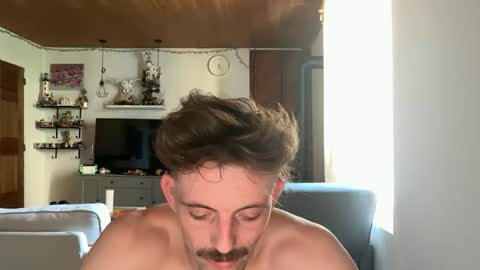 Snapshot of fudde chatting on October 10, 12:37 pm fudde online show from October 10, 12:37 pm