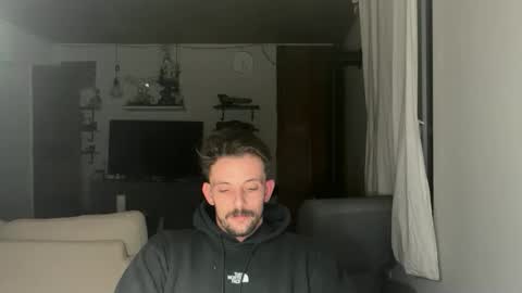 Snapshot of fudde chatting on October 30, 8:20 pm fudde online show from October 30, 8:20 pm