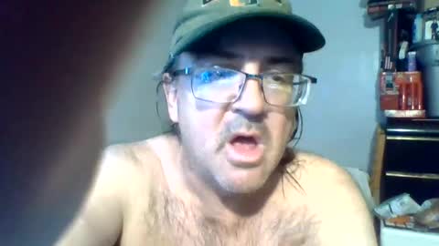 Snapshot of fukcb99 chatting on February 18, 2:16 am NIKKII SIINN online show from February 18, 2:16 am