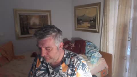 Snapshot of fukingcrazy chatting on December 18, 2:38 pm fukingcrazy online show from December 18, 2:38 pm