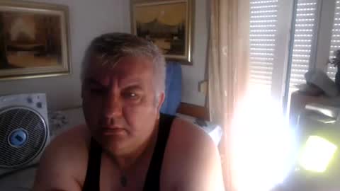 Snapshot of fukingcrazy chatting on July 3, 9:48 am fukingcrazy online show from July 3, 9:48 am