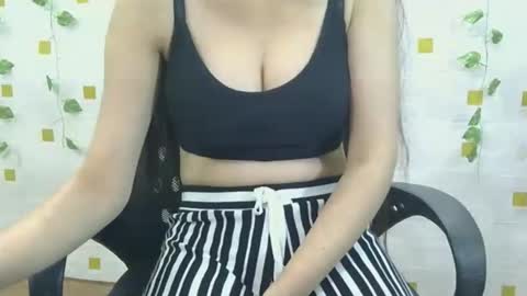 full_fun_girl55 online show from January 14, 5:35 am