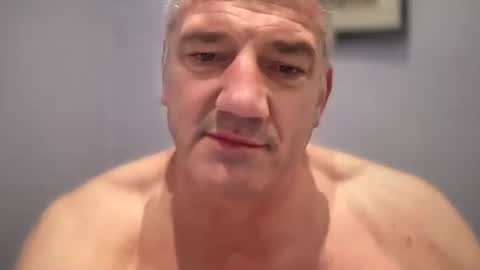 fullback_15 online show from May 16, 6:43 am