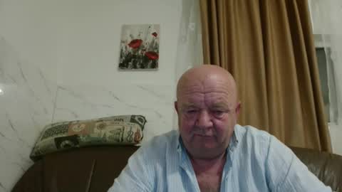 fullballs6 online show from November 25, 2:55 am