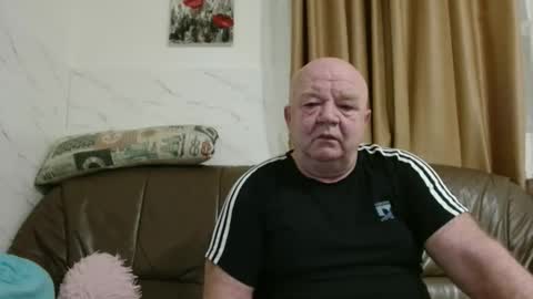 fullballs6 online show from February 16, 3:02 am