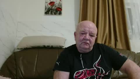 fullballs6 online show from March 1, 3:30 am