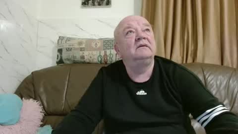 fullballs6 online show from March 17, 3:11 am