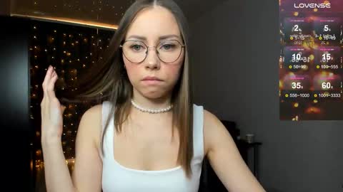 Snapshot of fun__nd__bun chatting on October 12, 1:48 am fun__nd__bun online show from October 12, 1:48 am