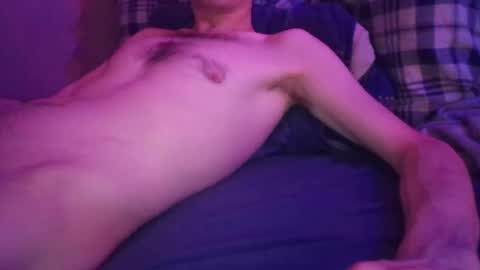 Snapshot of fundude1993 chatting on February 23, 8:44 pm fundude1993 online show from February 23, 8:44 pm