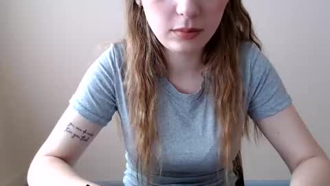 Snapshot of funemma000 chatting on June 24, 7:07 am Emma online show from June 24, 7:07 am