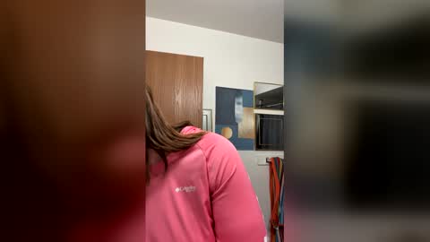 Linnys Palace online show from February 23, 6:38 pm