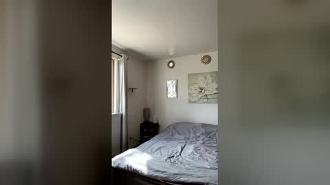 Linnys Palace online show from March 12, 6:58 pm