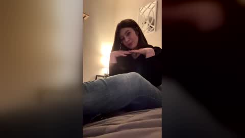 Linnys Palace online show from March 17, 12:48 am