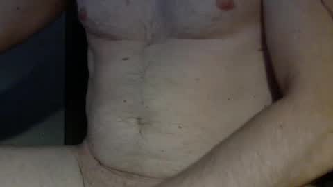 Snapshot of funguy1979100 chatting on February 25, 12:42 am funguy1979100 online show from February 25, 12:42 am