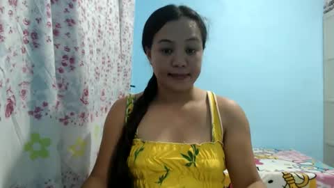 Snapshot of funluvnpinay4u chatting on May 7, 2:00 pm MAE online show from May 7, 2:00 pm