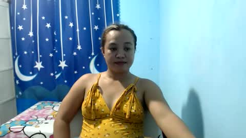 Snapshot of funluvnpinay4u chatting on May 21, 1:56 am MAE online show from May 21, 1:56 am