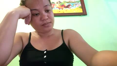 Snapshot of funluvnpinay4u chatting on August 1, 3:17 am MAE online show from August 1, 3:17 am