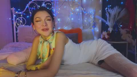 Tiffany online show from March 12, 3:24 am