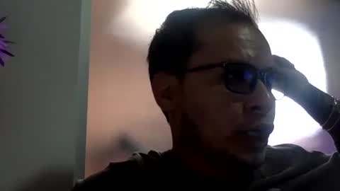 Snapshot of funnyboys18 chatting on October 17, 6:21 pm Zanty online show from October 17, 6:21 pm