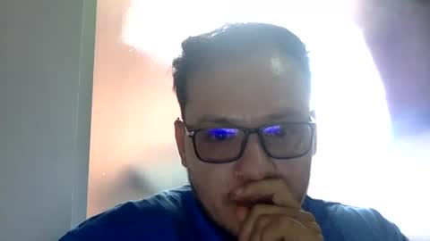 Snapshot of funnyboys18 chatting on November 25, 6:52 pm Zanty online show from November 25, 6:52 pm