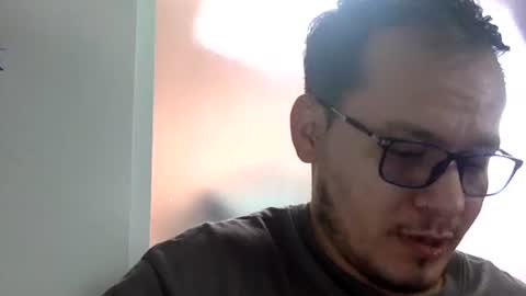 Snapshot of funnyboys18 chatting on November 28, 6:54 pm Zanty online show from November 28, 6:54 pm