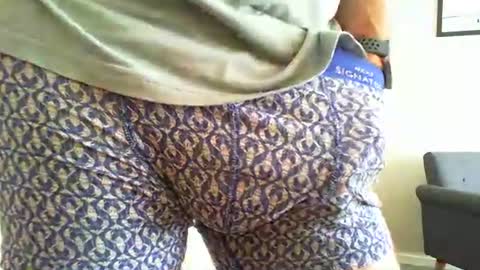 Snapshot of funslimguy chatting on May 12, 2:58 pm Funslimguy online show from May 12, 2:58 pm