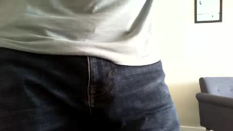Snapshot of funslimguy chatting on June 10, 9:19 am Funslimguy online show from June 10, 9:19 am