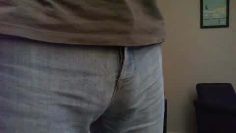 Snapshot of funslimguy chatting on June 11, 9:13 pm Funslimguy online show from June 11, 9:13 pm