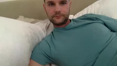 Snapshot of funtimes4us32 chatting on December 13, 5:54 pm Funtimes4us32 online show from December 13, 5:54 pm