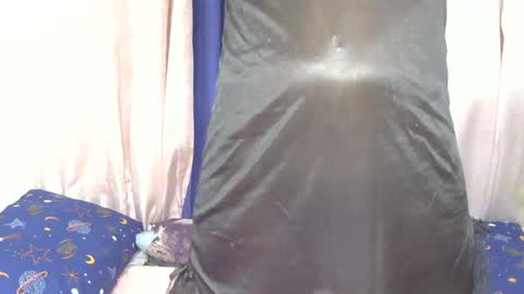 LIL LEE online show from July 17, 2:07 am