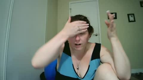 fuzzypeaches87 online show from July 2, 4:02 pm
