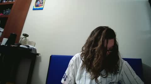fuzzypeaches87 online show from July 11, 4:43 pm