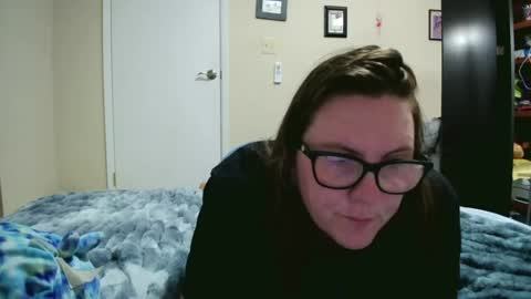 fuzzypeaches87 online show from July 25, 4:32 am