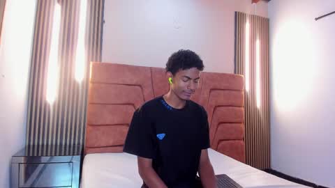 Snapshot of fykmor_2 chatting on September 22, 3:52 am fykmor online show from September 22, 3:52 am