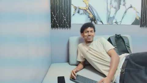 Snapshot of fykmor_2 chatting on November 21, 7:45 pm fykmor online show from November 21, 7:45 pm