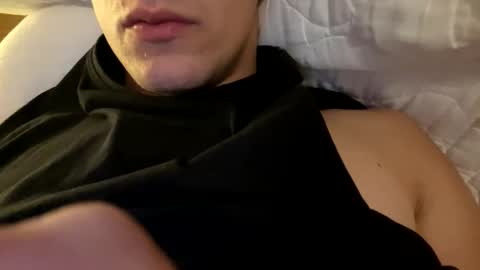 Snapshot of fyna2137 chatting on October 7, 12:52 am Nataniel online show from October 7, 12:52 am