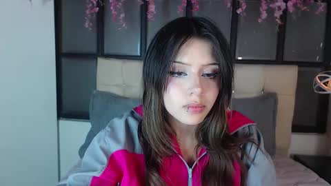 Snapshot of fyreandfox_ chatting on October 26, 7:42 pm FIRE AND FOX online show from October 26, 7:42 pm