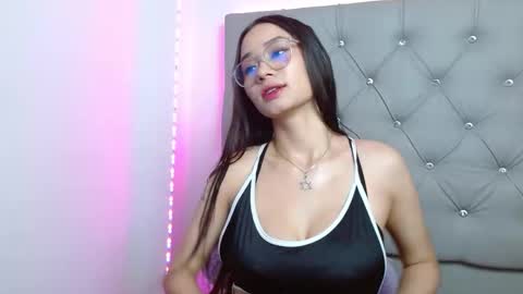 Snapshot of fysste_ chatting on November 25, 11:54 am Victoria online show from November 25, 11:54 am