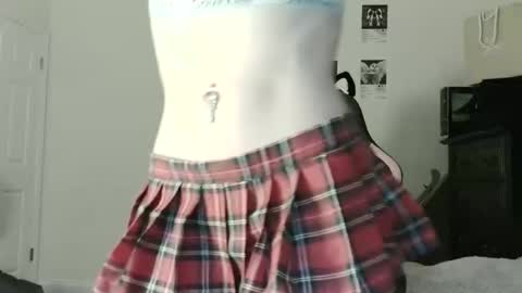 Snapshot of g0ddessluna1800 chatting on June 2, 2:02 am Goddess Luna online show from June 2, 2:02 am