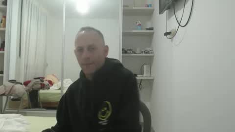 Snapshot of g10303 chatting on February 20, 6:59 am g103031910303 online show from February 20, 6:59 am