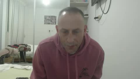 Snapshot of g10303 chatting on February 20, 8:09 pm g103031910303 online show from February 20, 8:09 pm