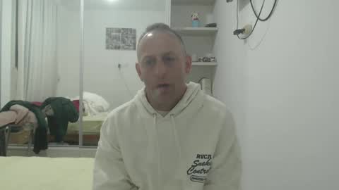 Snapshot of g10303 chatting on February 22, 7:12 pm g103031910303 online show from February 22, 7:12 pm