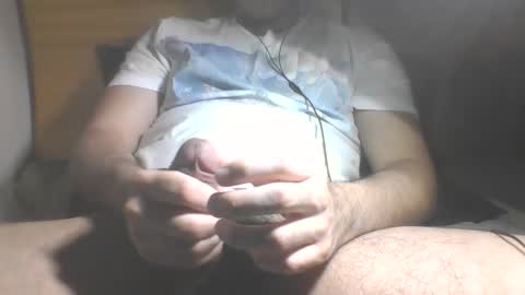 Snapshot of g1231203 chatting on December 4, 5:39 am g1231203 online show from December 4, 5:39 am