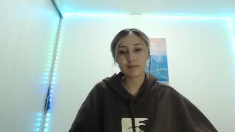 Snapshot of gabb_rioss chatting on November 10, 12:09 am Gabriela online show from November 10, 12:09 am