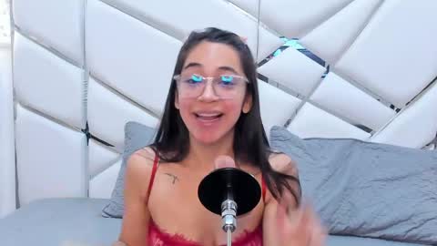 Snapshot of gabbieskinny chatting on June 5, 11:05 am gabbieskinny online show from June 5, 11:05 am