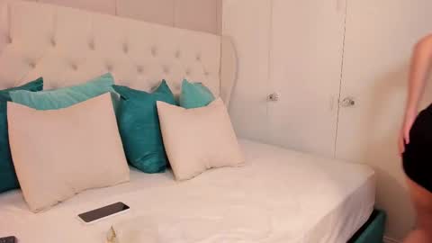 Gabriela online show from March 6, 11:25 am