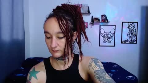 Snapshot of gabby_moon09 chatting on October 10, 12:15 pm gabby_moon09 online show from October 10, 12:15 pm